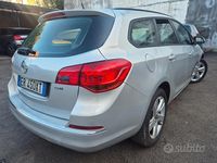 Usata Opel Astra 130 CV (95 kW) 2014 Grigio Station wagon