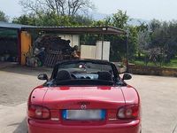 Usata Mazda MX5 110 CV (80 kW) 2001 Rosso Cabrio