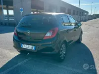 Usata Opel Corsa 85 CV (62 kW) 2011 Nero Utilitaria