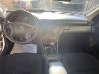 Usata Mercedes C220 150 CV (110 kW) 2005 Argento Berlina