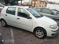 Usata Fiat Punto Classica 60 CV (44 kW) 2011 Bianco Utilitaria