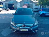 Usata Mercedes B180 Executive 109 CV (80 kW) 2012 Grigio Monovolume