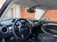 Usata Mini Cooper 143 CV (105 kW) 2012 Grigio Utilitaria