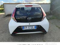 Usata Toyota Aygo Business Edition 69 CV (50 kW) 2018 Bianco Utilitaria