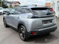 Usata Peugeot 2008 Allure 101 CV (74 kW) 2024 Grigio SUV