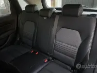 Usata Mercedes B180 109 CV (80 kW) 2016 Grigio scuro Utilitaria