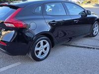 Usata Volvo V40 Kinetic 120 CV (88 kW) 2018 Nero Berlina