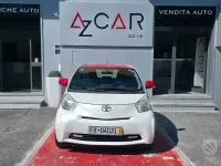 Usata Toyota iQ Lounge 68 CV (50 kW) 2011 Bianco Utilitaria