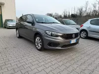 Begagnad Fiat Tipo Business 95 HK (69 kW) 2019 Brun Sedan