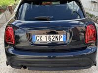 Begagnad Mini Cooper Business 136 HK (100 kW) 2022 Halvkombi