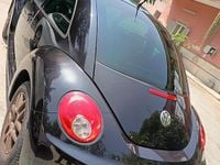 Begagnad VW New Beetle 105 HK (77 kW) 2007 Svart Halvkombi