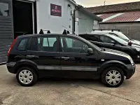 Usata Ford Fusion 80 CV (58 kW) 2011 Nero Utilitaria