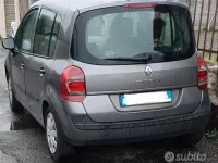 Usata Renault Modus 75 CV (55 kW) 2009 Grigio Monovolume