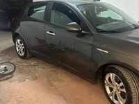 Usata Alfa Romeo Giulietta Distinctive 105 CV (77 kW) 2011 Grigio Utilitaria