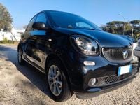 Usado Smart ForFour Brabus 71 CV (52 kW) 2019 Negro Utilitario