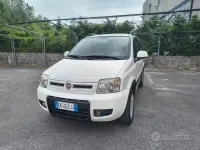 Usata Fiat Panda 4x4 Climbing 69 CV (50 kW) 2011 Bianco Utilitaria