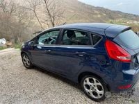 Usata Ford Fiesta 82 CV (60 kW) 2012 Blu Utilitaria