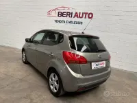 Usata Kia Venga 90 CV (66 kW) 2013 Grigio Utilitaria