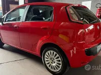 Usata Fiat Punto Evo Dynamic 77 CV (56 kW) 2011 Rosso Utilitaria