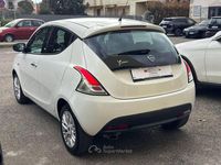 Usata Lancia Ypsilon 69 CV (50 kW) 2014 Bianco Utilitaria
