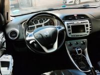 Usata Lancia Delta 120 CV (88 kW) 2011 Grigio Utilitaria
