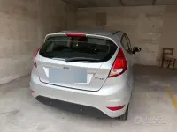 Usata Ford Fiesta 60 CV (44 kW) 2016 Grigio Utilitaria