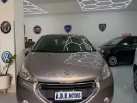 Usata Peugeot 208 Allure 82 CV (60 kW) 2012 Viola Utilitaria