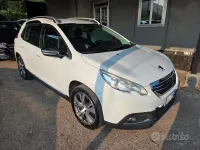 Usata Peugeot 2008 Allure 115 CV (84 kW) 2014 Bianco SUV