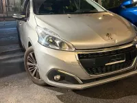 Usata Peugeot 208 75 CV (55 kW) 2016 Grigio Utilitaria