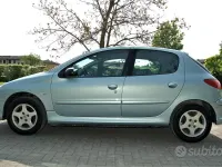 Usata Peugeot 206 75 CV (55 kW) 2009 Berlina