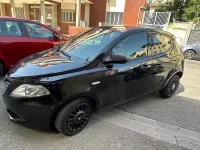 Usata Lancia Ypsilon 70 CV (51 kW) 2014 Nero Utilitaria