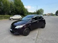 Usata Lancia Ypsilon 69 CV (50 kW) 2013 Viola Utilitaria