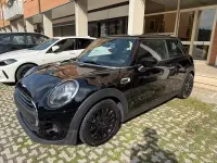 Begagnad Mini ONE 102 HK (75 kW) 2019 Svart Halvkombi