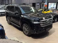 Usata Toyota Land Cruiser Anniversary 415 CV (305 kW) 2023 Nero metallizzato SUV