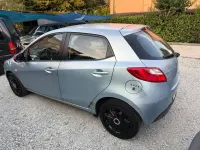 Usata Mazda 2 75 CV (55 kW) 2007 Blu Utilitaria