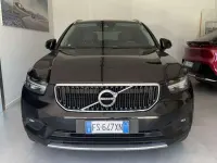 Usata Volvo XC40 Momentum 150 CV (110 kW) 2018 Nero SUV