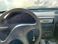 Usata Peugeot 106 50 CV (36 kW) 1998 Bluazzurro Utilitaria