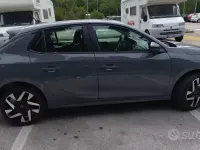 Usata Opel Corsa GS Line 75 CV (55 kW) 2024 Grigio Utilitaria
