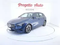 Usata Mercedes B180 Business 116 CV (85 kW) 2022 Blu denim metallizzato Utilitaria