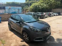 Usata Renault Captur 90 CV (66 kW) 2015 Grigio SUV