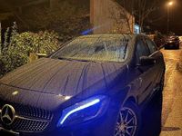 Usata Mercedes A200 Premium 140 CV (102 kW) 2017 Blu Monovolume