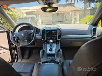Usata Porsche Cayenne 245 CV (180 kW) 2012 Nero SUV