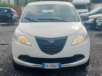 Usata Lancia Ypsilon 69 CV (50 kW) 2015 Bianco Utilitaria