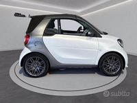 Usata Smart ForTwo Cabrio Brabus 90 CV (66 kW) 2017 Bianco Cabrio