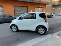 Usata Toyota iQ Sol 68 CV (50 kW) 2010 Bianco Utilitaria