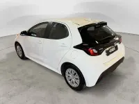 Usata Toyota Yaris Hybrid Business Edition 116 CV (85 kW) 2022 Bianco Utilitaria