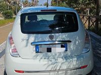 Usata Lancia Ypsilon 75 CV (55 kW) 2011 Bianco Utilitaria