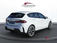 Usado BMW 118 M Sport 150 HP (110 kW) 2025 Branco Citadino