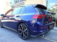 Usata VW Golf VIII GTI 245 CV (180 kW) 2023 Blu metallizzato Berlina