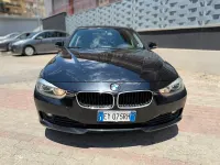 Usata BMW 318 143 CV (105 kW) 2015 Nero Berlina